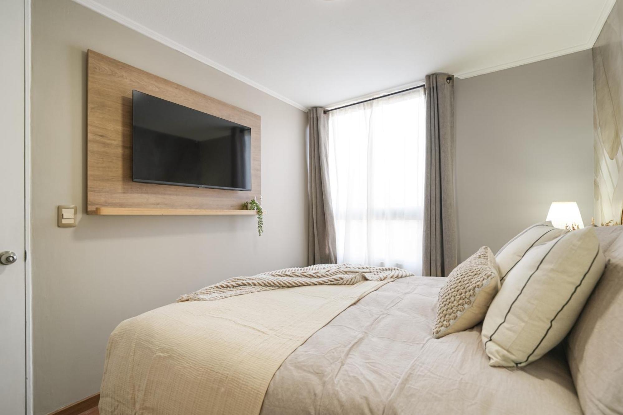 Sweet Stay Chile - Cerro Santa Lucia — Photos 1